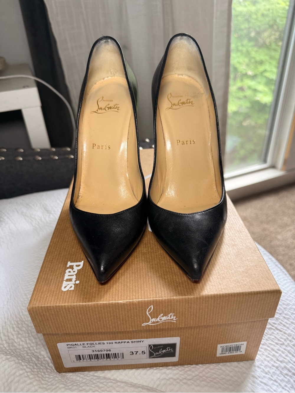 Christian Louboutin Pigalle Follies 100 Nappa Shiny Black Leather Pointed Toe